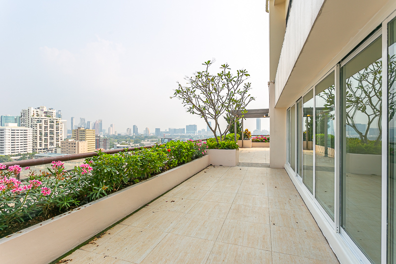 ให้เช่าคอนโด Baan Ploenchit (บ้าน เพลินจิต) 3 ห้องนอน 3 ห้องน้ำ ขนาด 250 ตรม ชั้น 16 ห้องแต่งครบ ราคาเช่า 109000 บาท