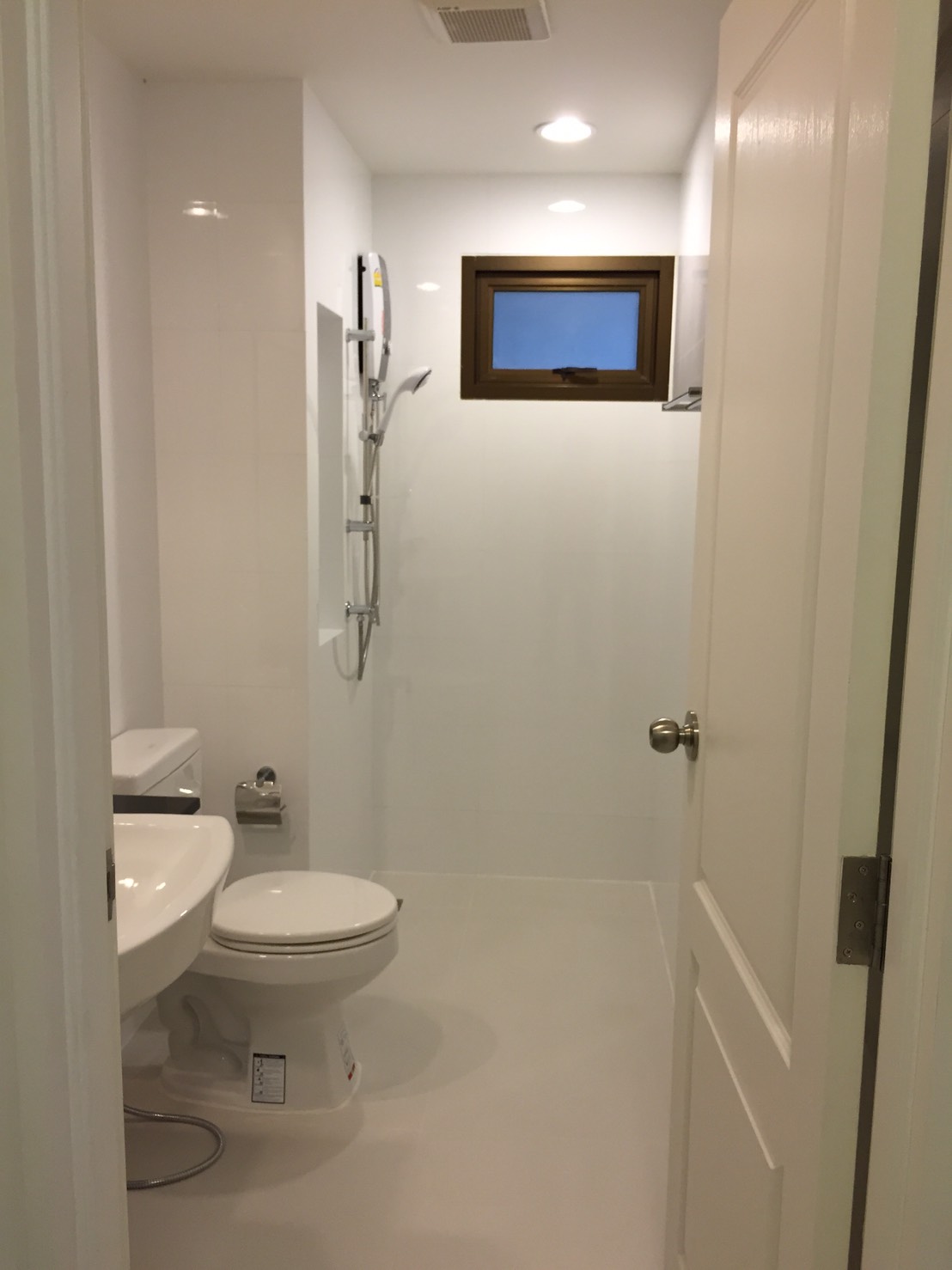 ให้เช่าคอนโด คอนโด ซัมเมอร์ การ์เดนท์ แจ้งวัฒนะ 19 Summer Garden 19ห้องนอน 1 ห้องน้ำ ห้องมุม พื้นที่ 34 ตร.ม