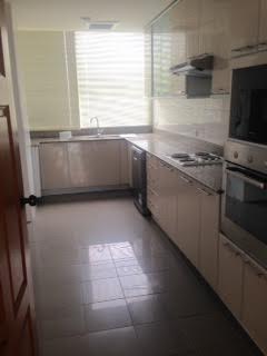 ให้เช่าคอนโด ร่วมสุข สุขุมวิท 26 ห้อง 4 ห้องนอน 4 ห้องน้ำ ชั้น 23 พื้นที่ 316.99 ตร.ม ราคา 120,000 บาทต่อเดือน สัญญาเช่า 1 ปี จ่ายเข้าอยู่ 1 เดือน ประกัน 2 เดือน