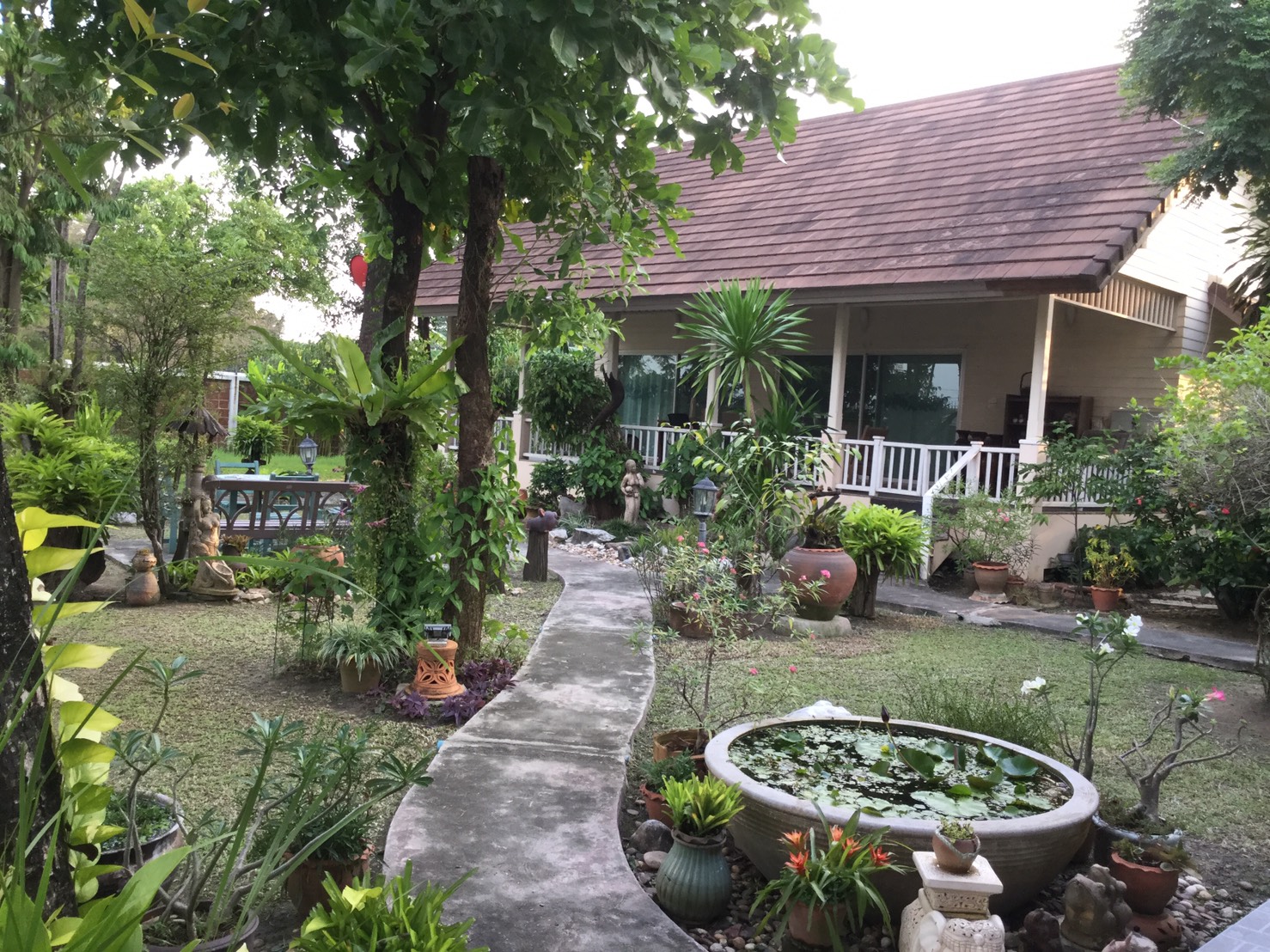 ขายบ้านเดี่ยว 2 ชั้น พร้อมเรือนรับรองอีก1 หลัง หมู่บ้านพฤกษชาติ รามคำแหง 118 (สุขาภิบาล3) PruekSaChart Village. (พร้อมเข้าอยู่ เมษายน 2562 )