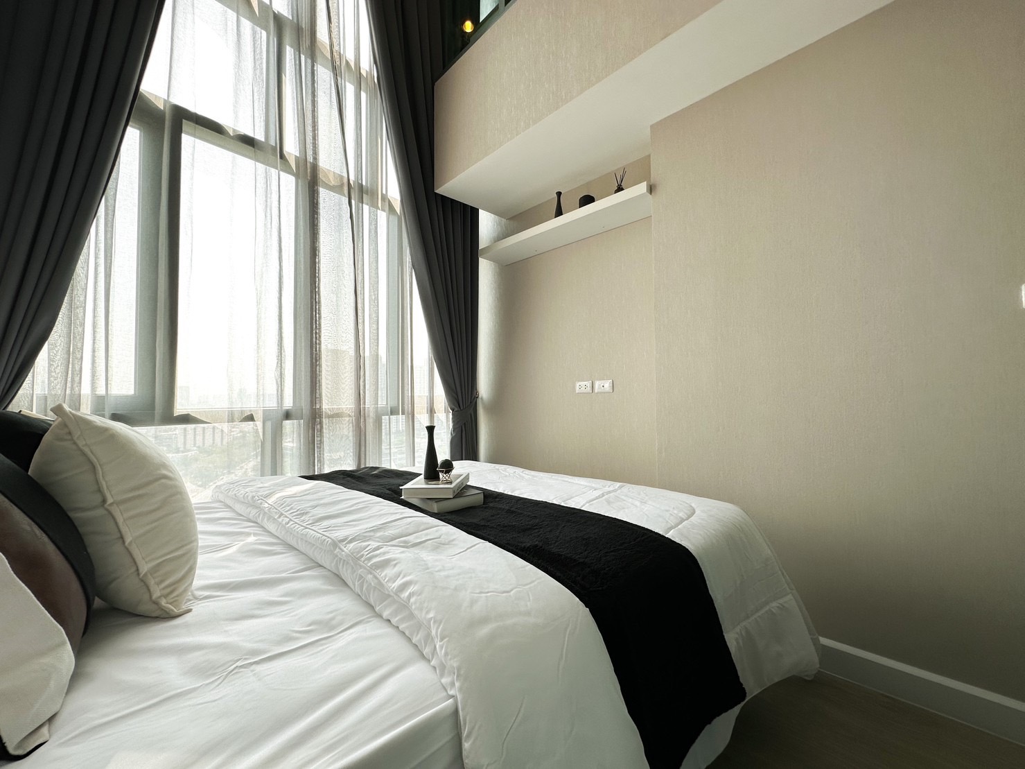 ให้เช่าคอนโด เมโทร สกาย ประชาชื่น / For Rent Metro Sky Prachachuen (English below)