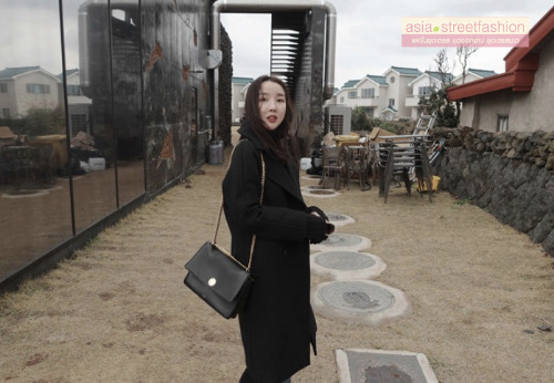 OverCoat เสื้อโค้ทกันหนาวตัวยาว สีดำ Classic เข้าได้กับทุกชุด งานดี ผ้าวูลเนื้อดี บุซับในกันลมอย่างดี พร้อมส่ง M