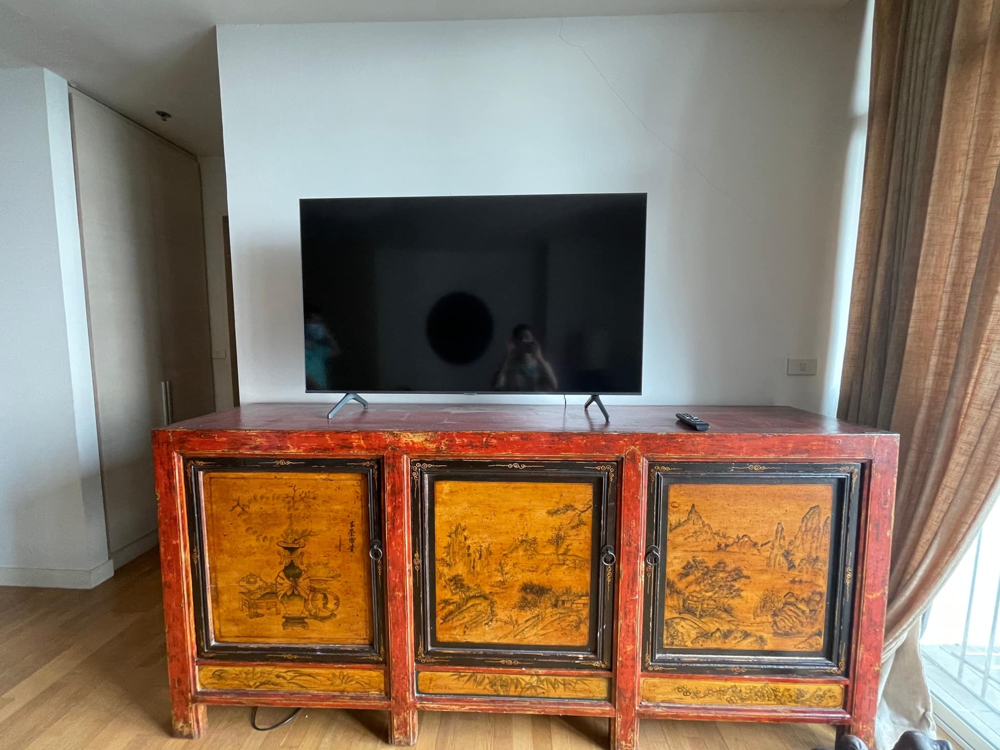 ขาย / เช่า คอนโด Urbana Sathorn (เออร์บานา สาทร) 1 ห้องนอน 1 ห้องน้ำ ขนาด 70ตรม. ตั้งอยู่บนถนนสาทรใต้