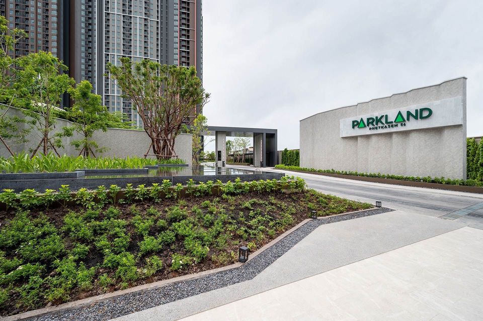 เช่า / ขาย คอนโด the parkland petchkasem56 พาร์คแลนด์ เพชรเกษม 56 อาคาร A ชั้น 8 วิวสวน/สระว่ายน้ำ