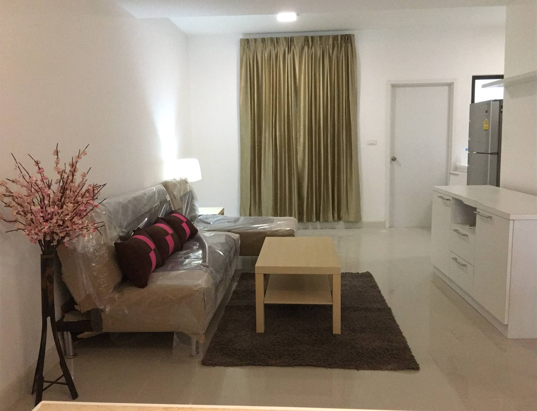 ให้เช่า ทาวเฮ้าส์ ในหมู่บ้านพฤกษาวิลล์ 73 ซอยพัฒนาการ 44 ทาวเฮ้าส์ 2 ชั้น 3 นอน 2 น้ำ พื้นที่ 21 ตรว