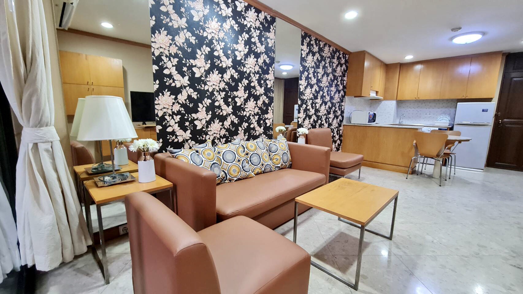 ให้เช่าคอนโด Green Point Silom (กรีนพอยท์ สีลม) 1 ห้องนอน 1 ห้องน้ำ ชั้น 2 อาคาร 3