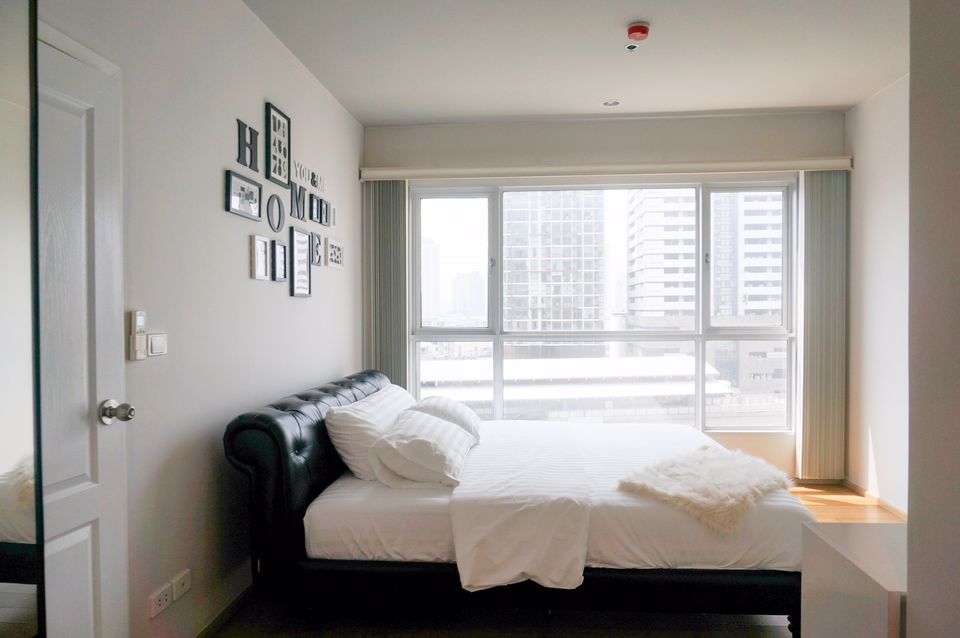 ✨ ให้เช่า Hive Sathorn คอนโดหรูติด BTS กรุงธนบุรี เพียง 100 เมตร!