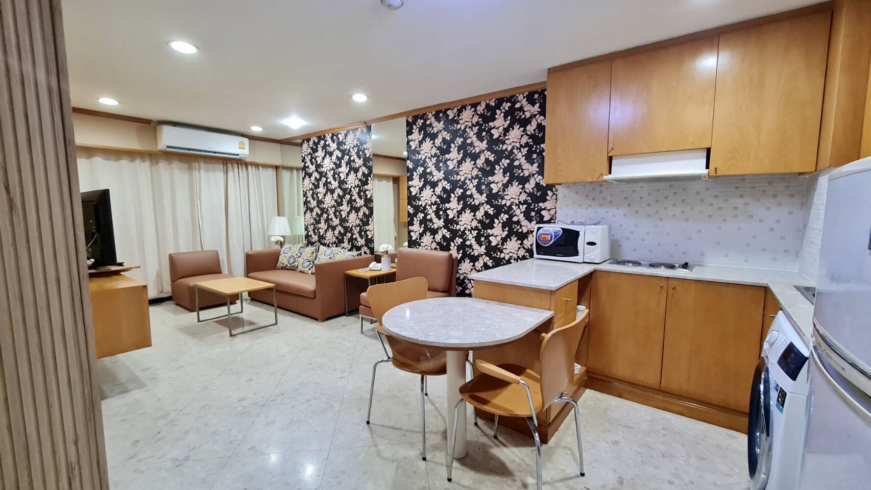 ให้เช่าคอนโด Green Point Silom (กรีนพอยท์ สีลม) 1 ห้องนอน 1 ห้องน้ำ ชั้น 2 อาคาร 3