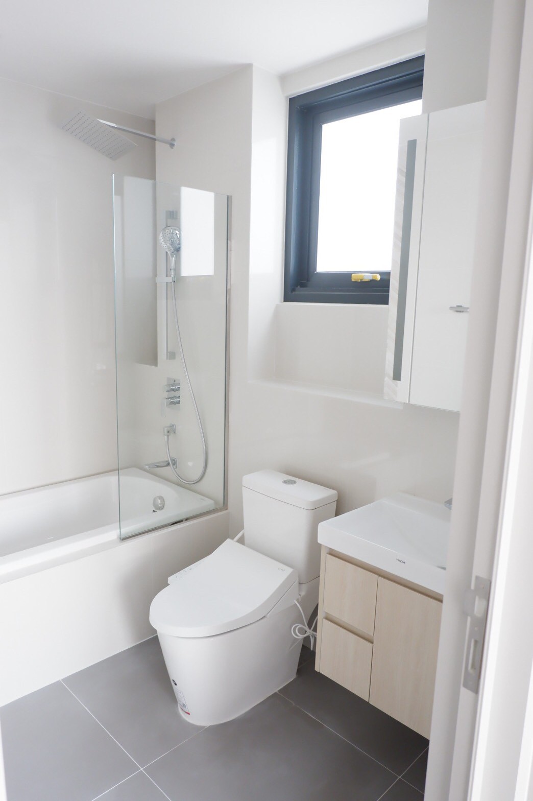 ✨ ให้เช่า คอนโด Oka Haus สุขุมวิท 36 (Oka Haus Sukhumvit 36 by Sansiri) ✨