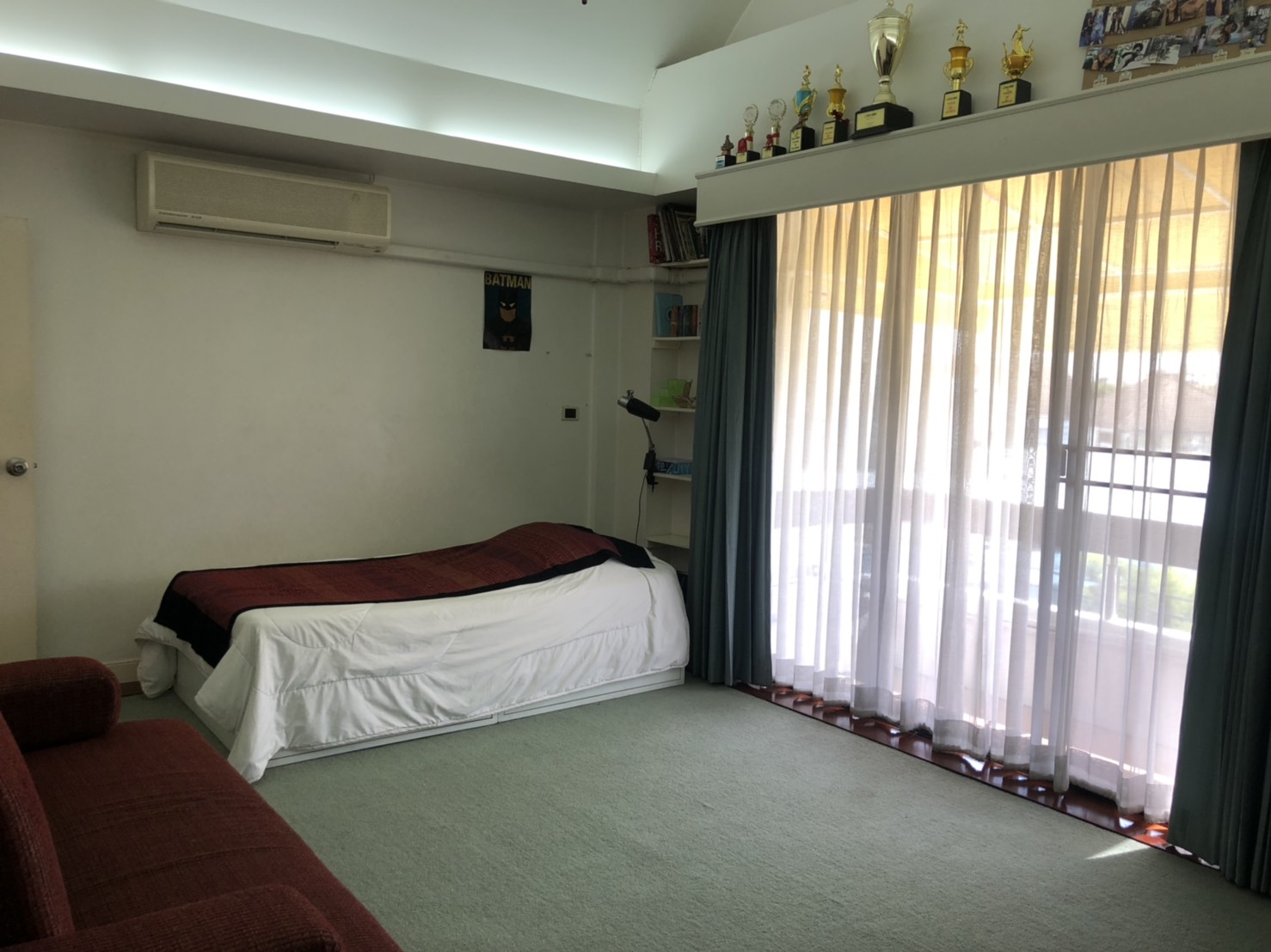 ขาย / เช่าบ้านทาวน์เฮ้าส์ ที่หมู่บ้านโฮมเพลส สุขุมวิท71 Moo Baan Home Place 4 ชั้น 4 ห้องนอน 4 ห้องน้ำ