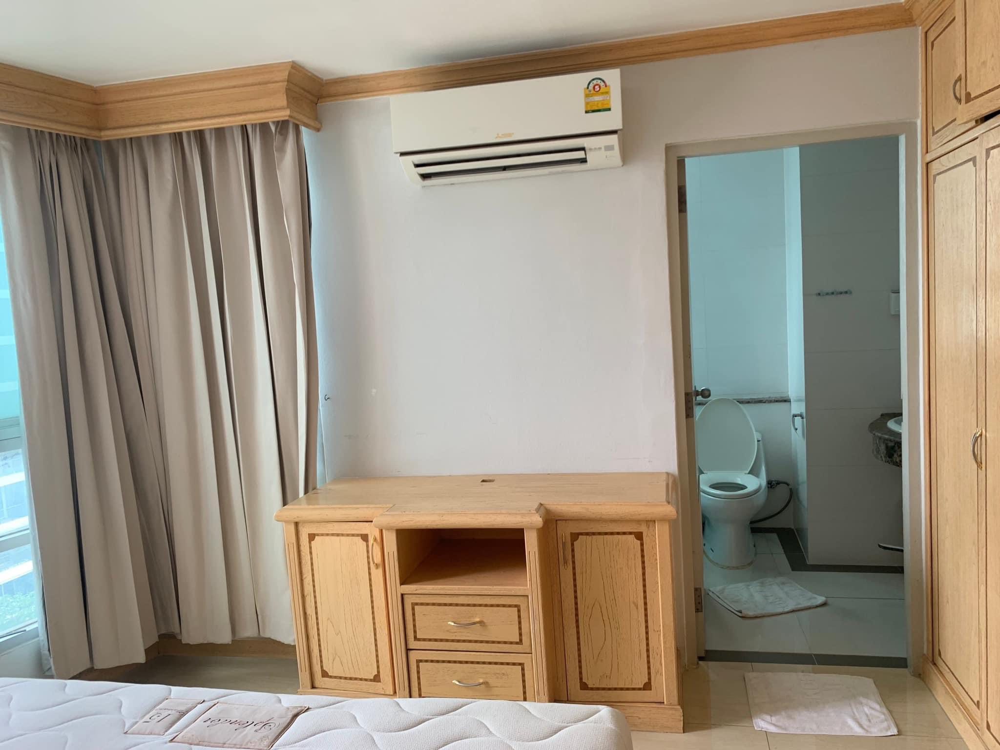 ให้เช่าคอนโด บ้านปทุมวัน – ห้องใหญ่ 2 ห้องนอน ใจกลางเมือง ใกล้ BTS พญาไท และ Airport Rail Link มักกะสัน