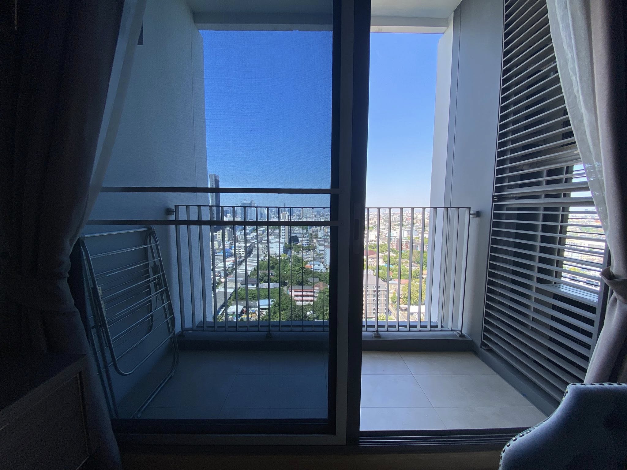 ให้เช่าคอนโด วิสดอม คอนเน็กต์ สุขุมวิท / For Rent Whizdom Connect Sukhumvit (English below)