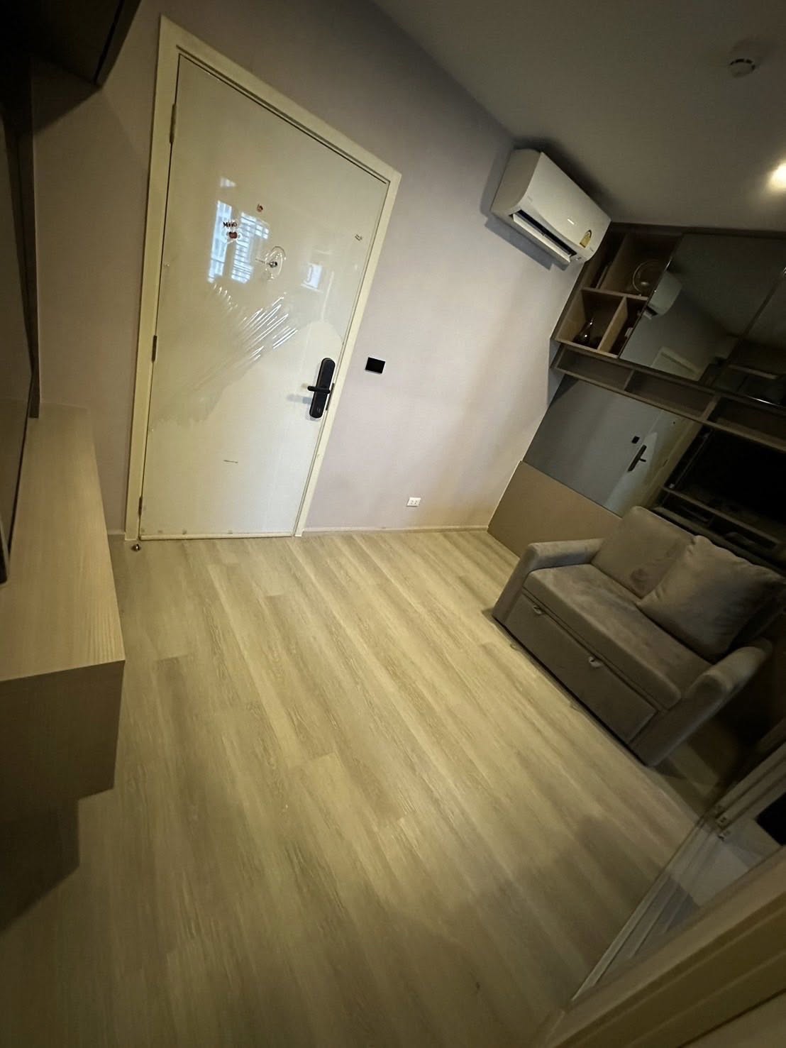 🔥 ขายด่วน! Elio Sathorn - Wutthakat (เอลลิโอ สาทร - วุฒากาศ) ห้องสวยบิ้วอินครบ วิวสูง ใกล้ BTS วุฒากาศ! 🔥