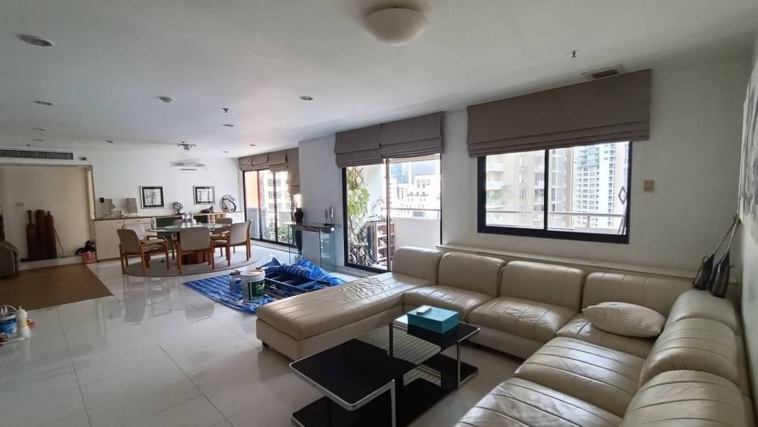 ให้เช่าคอนโด6 (รีเจ้นท์ รอยัล เพลส 2) แบบ 3 ห้องนอน 3 ห้องน้ำ 1 ห้อง maid ขนาด 186 ตารางเมตร