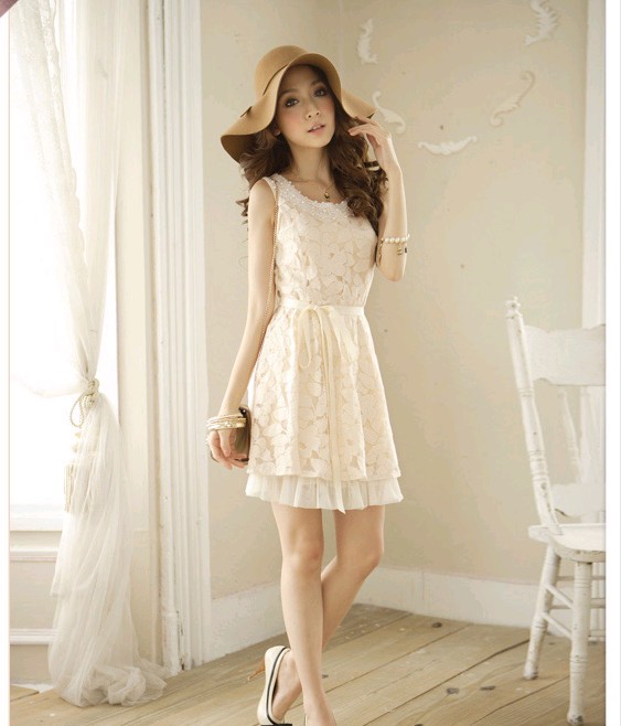 dress ชุดเดรสแฟชั่น แขนกุด ใส่ไปงานแต่งงาน น่ารัก ผ้าลูกไม้ ผ้าชีฟอง สีเบจ แต่งไข่มุก ใส่ออกงาน สวยๆ