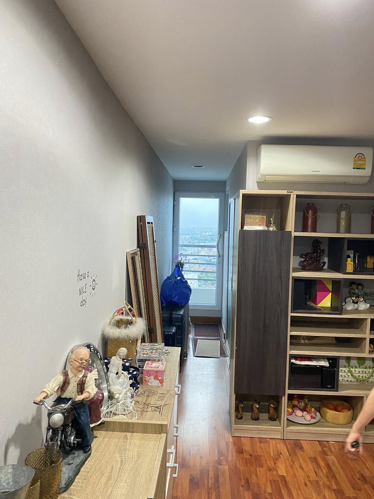 ขายด่วน! คอนโดแต่งครบ พร้อมอยู่ ใกล้รถไฟฟ้า 2 สาย ราคาดีมาก! Bangkok Horizon รามคำแหง ชั้น 34 วิวสวย