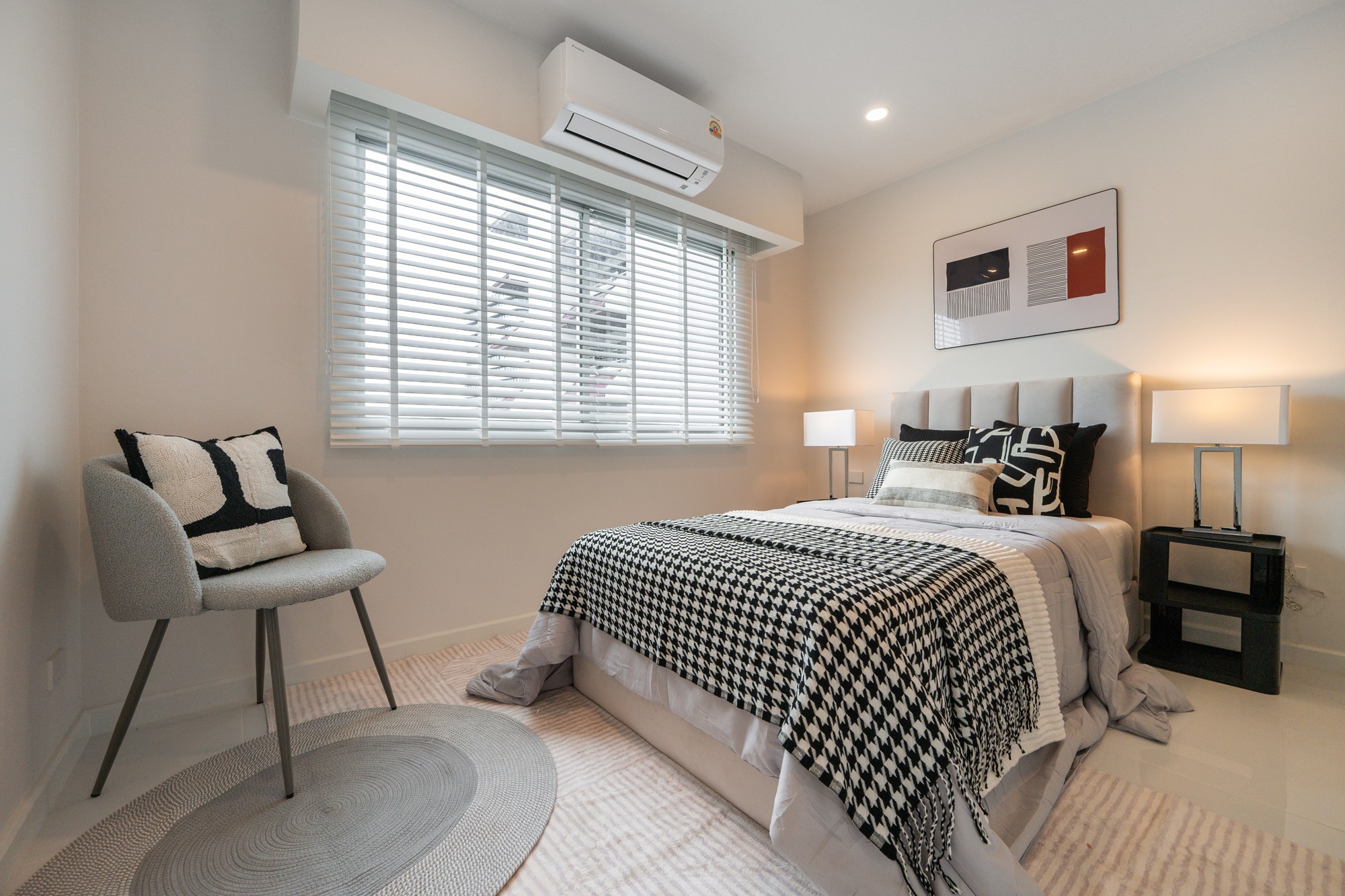 ขายคอนโด EXECUTIVE REGENT CONDO ห้องใหญ่ 140 ตร.ม. | 4 ห้องนอน 2 ห้องน้ำ