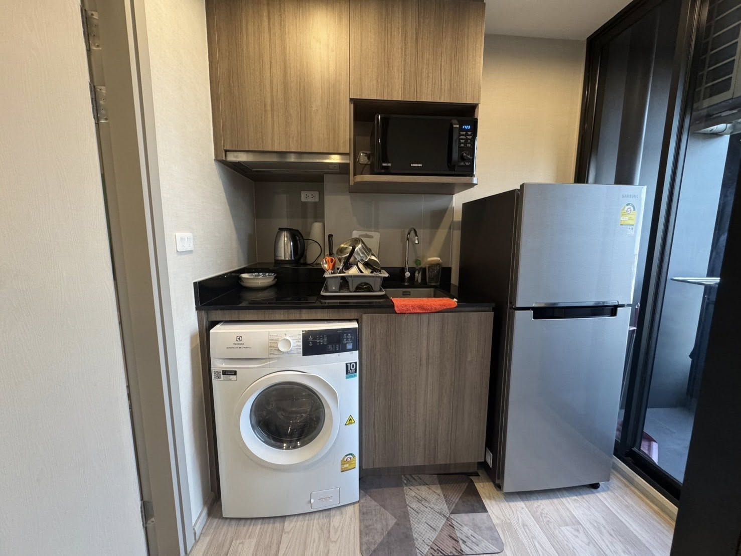 🌟 ให้เช่าคอนโด Ideo Mobi Sukhumvit Eastpoint 💥 ทำเลทอง ใกล้ BTS บางนา เพียง 250 เมตร เดินแค่ 3 นาที!