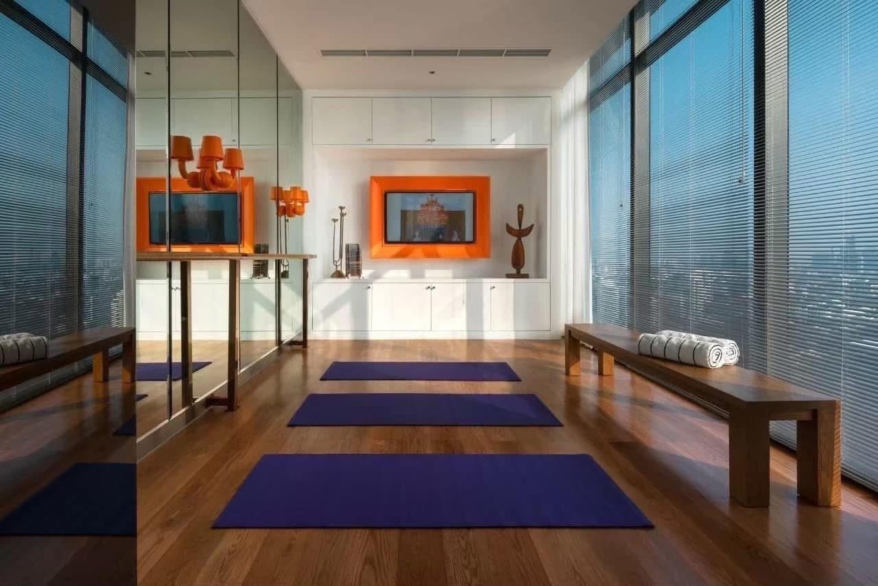 ð āđāļŦāđāđāļāđāļēāļāļāļāđāļ āļāļļāļ āļāļēāļĒ āļĒāļđ āļāļīāļāļŠāđāļāļĢāđ āļāļēāļĒ āļŠāļāļēāļĢāđāļ / For Rent Condo KHUN by YOO Inspired by Starck