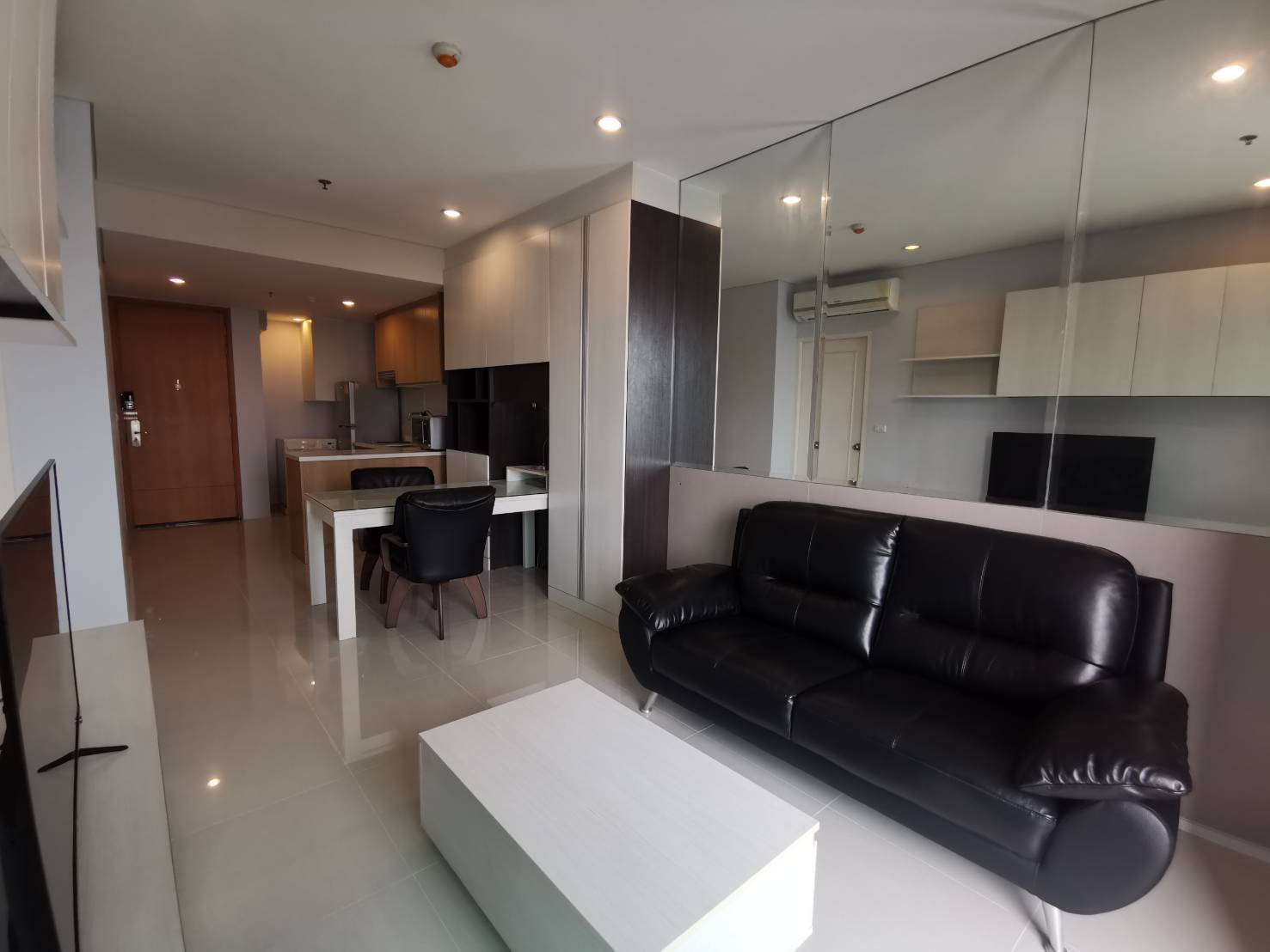 ให้เช่าคอนโด Villa Asoke (วิลล่า อโศก) 1 ห้องนอน 1 ห้องน้ำ ขนาด 49 ตรม ชั้น 26 วิว โล่ง