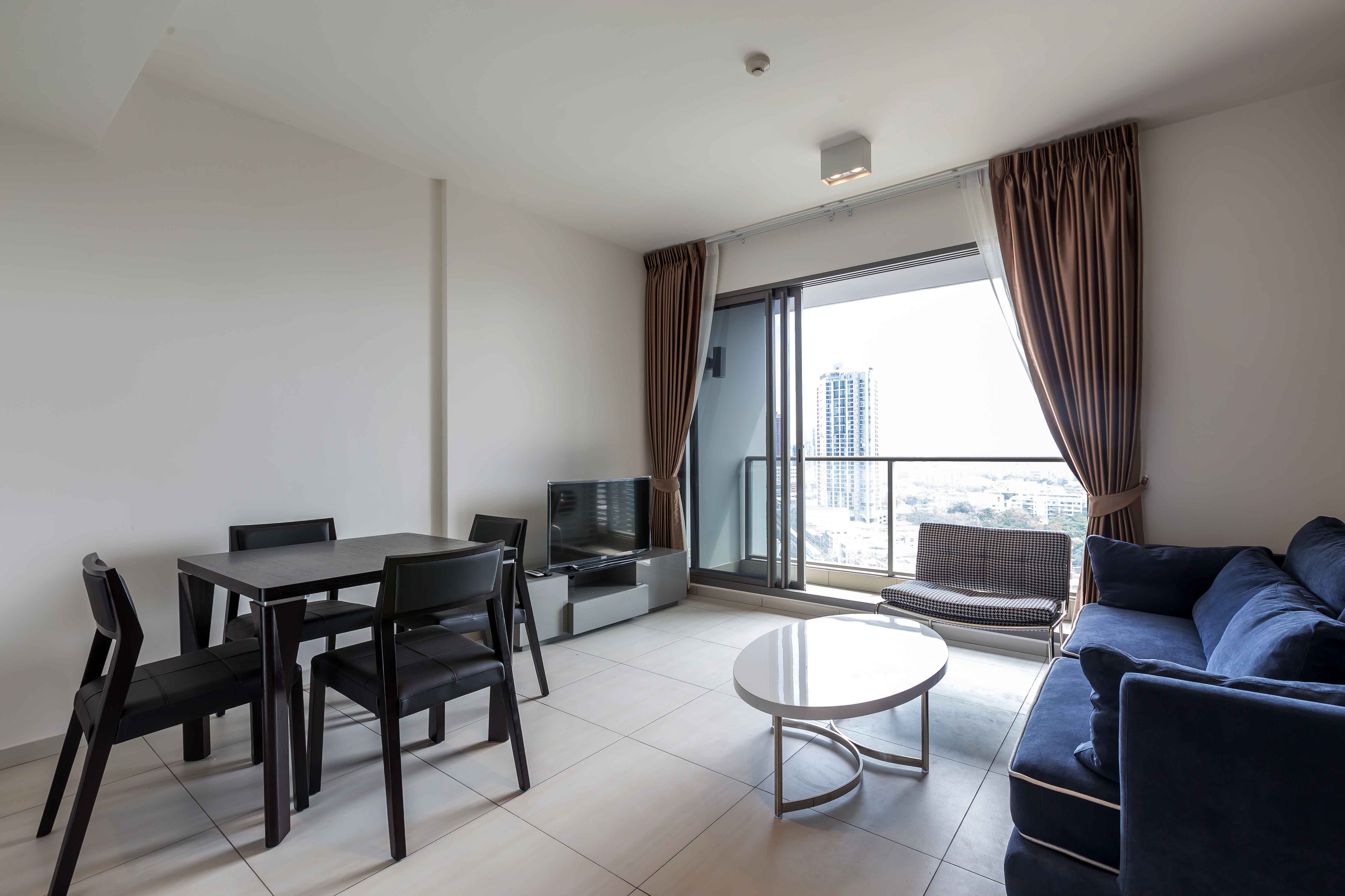 ให้คอนโด The Lofts Ekkamai (เดอะ ล็อฟท์ เอกมัย) 1 ห้องนอน 1 ห้องน้ำ ขนาด 45 ตรม ชั้น 19