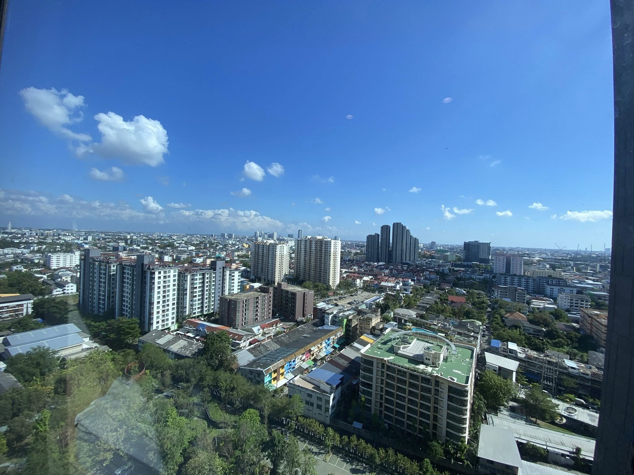 ให้เช่าคอนโด Whizdom Essence Sukhumvit 101 (วิสซ์ดอม เอสเซนส์ สุขุมวิท 101) ✨ อยู่ติด True Digital Park | เดินเพียง 300 เมตรถึง BTS ปุณณวิถี ผ่านทาง Skywalk!