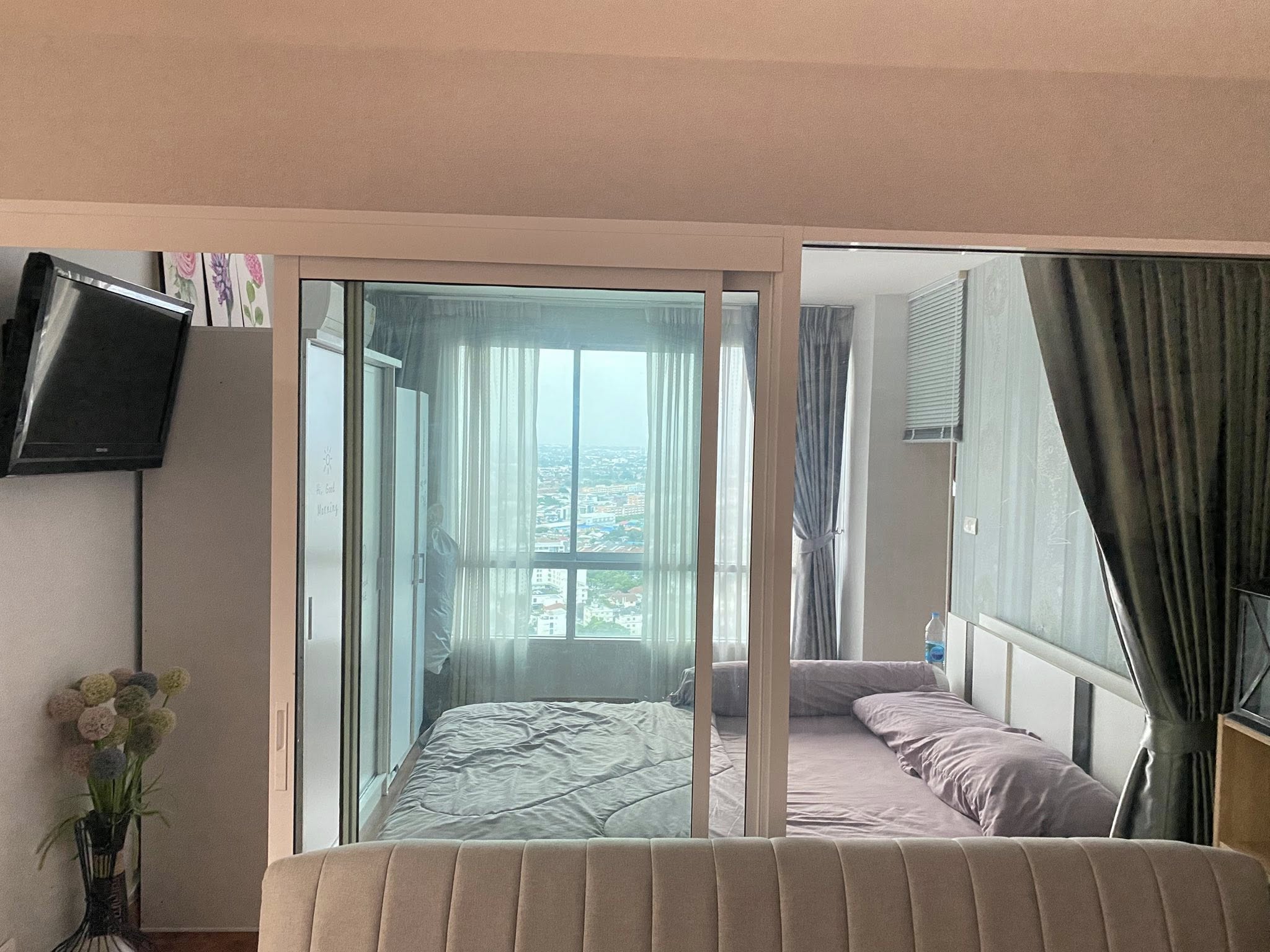 ขายด่วน! คอนโดแต่งครบ พร้อมอยู่ ใกล้รถไฟฟ้า 2 สาย ราคาดีมาก! Bangkok Horizon รามคำแหง ชั้น 34 วิวสวย