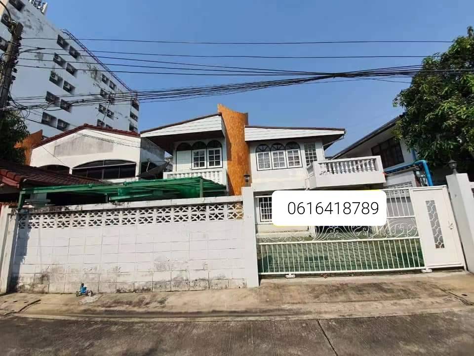 ขายบ้านเดี่ยว 2 ชั้น ซอยประชาราษฏร์บำเพ็ญ 15 แยก 3 ห่าง#MRTเพียง1.1กม. ขนาด 50 ตร.ว