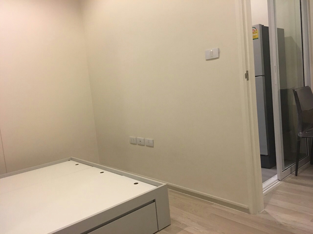 ให้เช่าห้องคอนโด Centric Ratchada-Suthisan 1 ห้องนอน ชั้น 5 หัวมุม ติดสระว่ายน้ำ