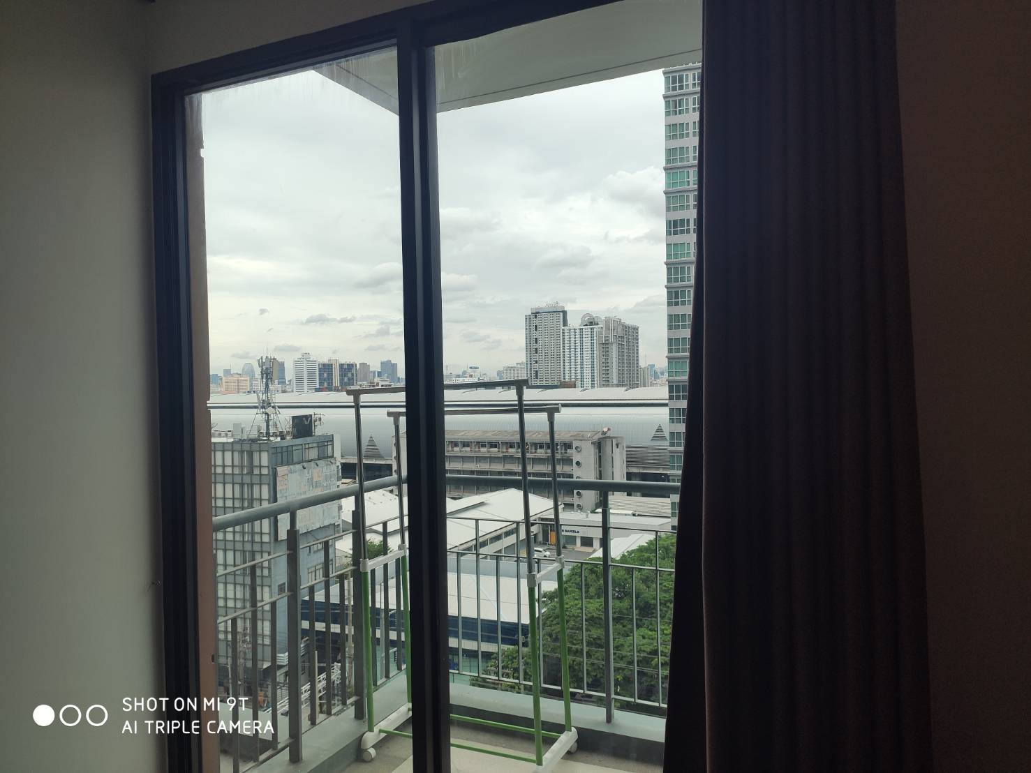 ขาย / เช่า คอนโดราคาถูก ๆ คอนโด Villa Asoke (วิลล่า อโศก) 1 ห้องนอน 1 ห้องน้ำ ขนาด 48 ตร.ม