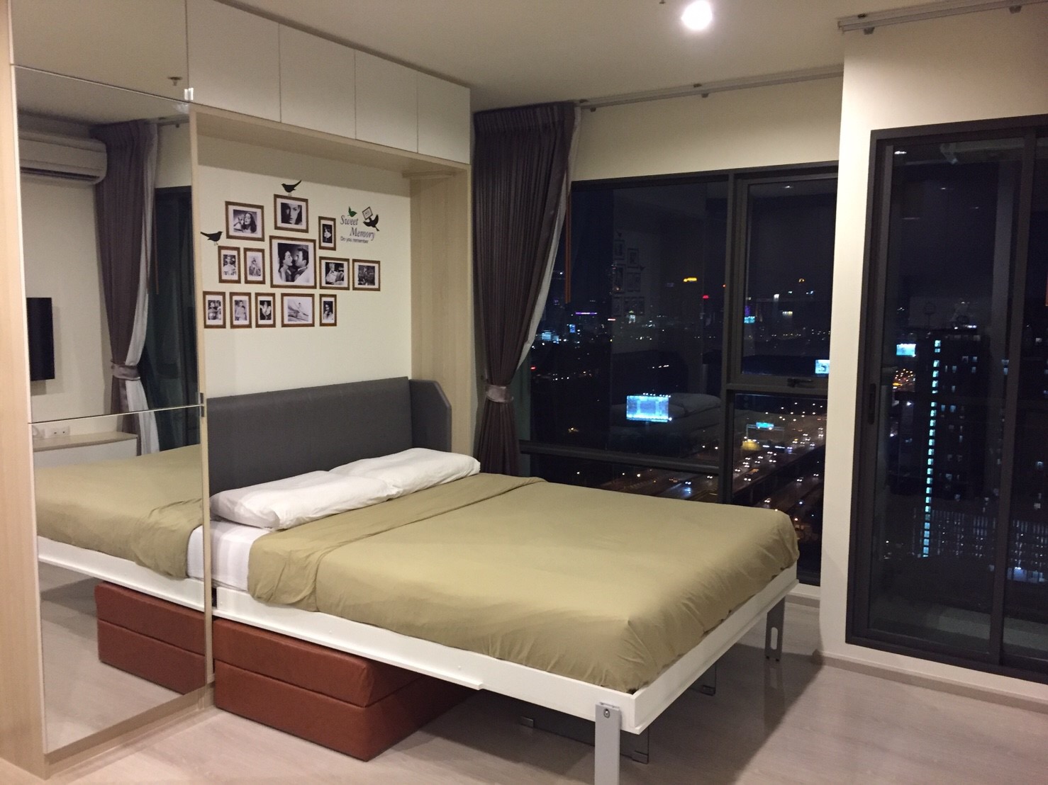 ให้เช่า Rhythm Asoke1 Fully furniture Ready to move