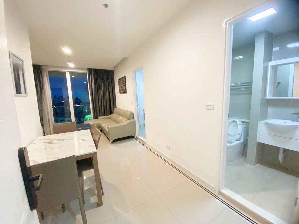 ให้เช่าคอนโด T.C. Green (ที.ซี. กรีน) ช่วงโปรโมชั่นจ้าา ลด 2000 บาท จำนวน 6 เดือน