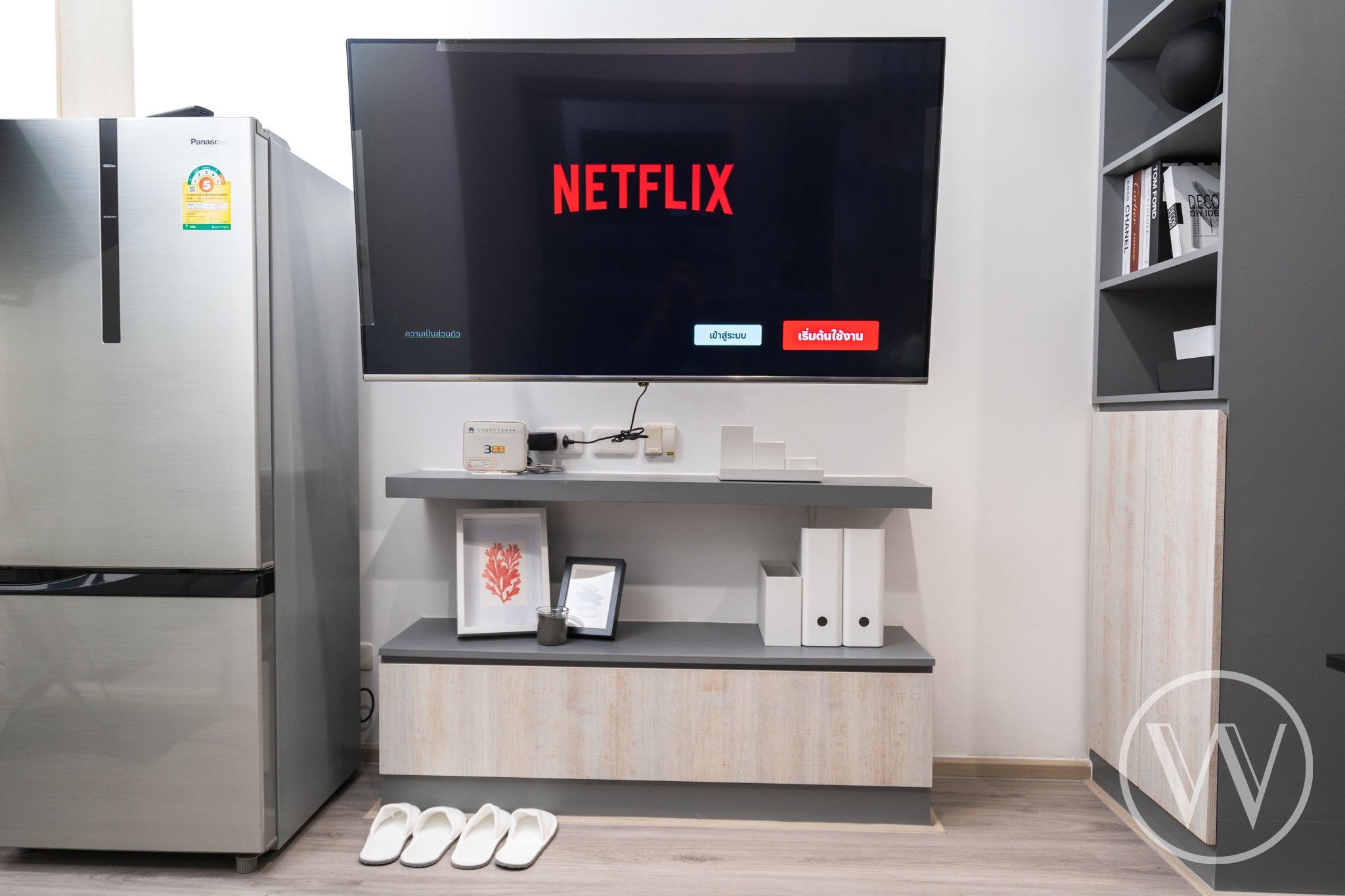 ขายคอนโดหรูติด BTS บางนา IDEO MOBI Sukhumvit Eastgate ไอดีโอ โมบิ สุขุมวิท อีสท์เกต ห้องสตูดิโอขนาด 22 ตร.ม. ชั้น 11 วิวสระว่ายน้ำ