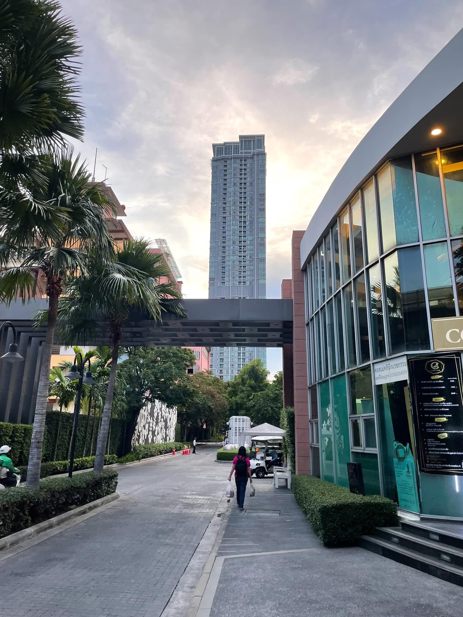 ให้เช่า / ขายคอนโด Rhythm Phahon-Ari (ริธึ่ม พหล-อารีย์) คอนโดสูงสุดในย่านอารีย์-สะพานควาย ติดถนนใหญ่พหลโยธิน