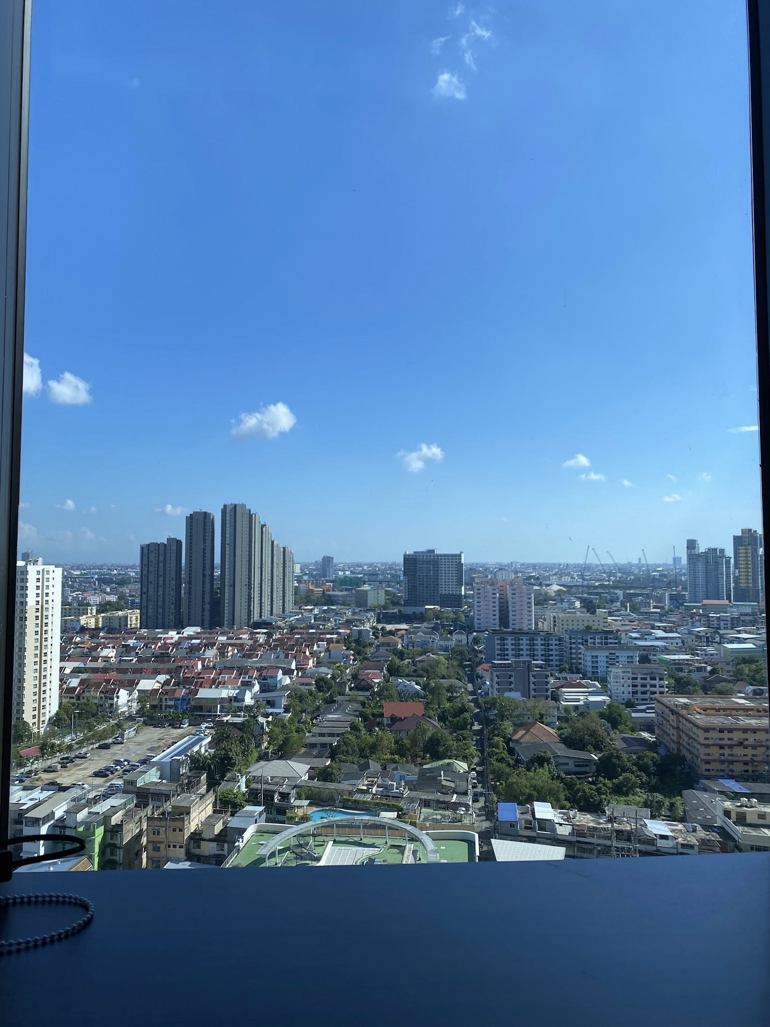 ให้เช่าคอนโด Whizdom Essence Sukhumvit 101 (วิสซ์ดอม เอสเซนส์ สุขุมวิท 101) ✨ อยู่ติด True Digital Park | เดินเพียง 300 เมตรถึง BTS ปุณณวิถี ผ่านทาง Skywalk!