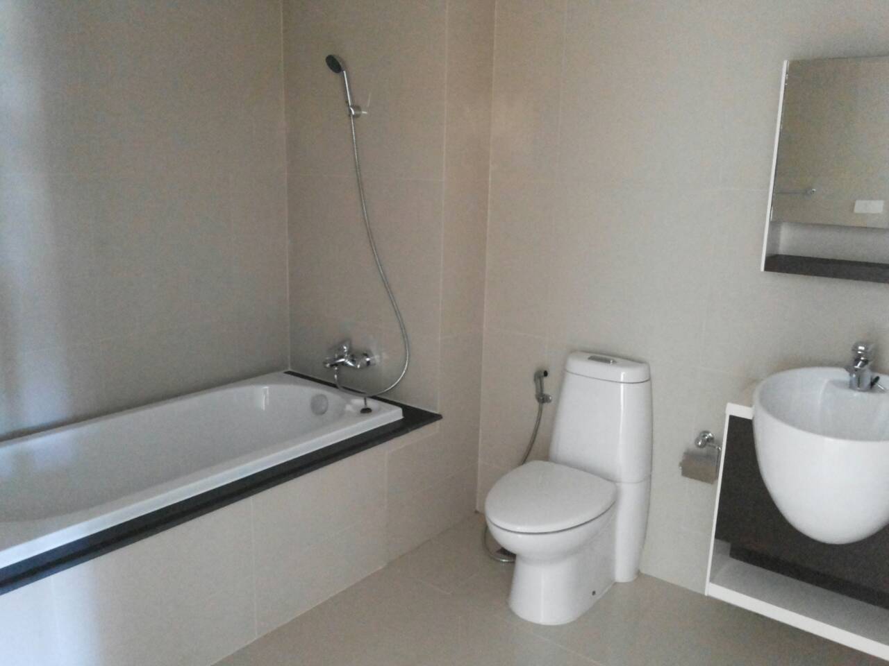 The Inspire Place ABAC Rama 9 Condominium (คอนโด ดิ อินสไปร์ เพลส เอแบค พระรามเก้า (รามคำแหง 24) ) ให้เช่า