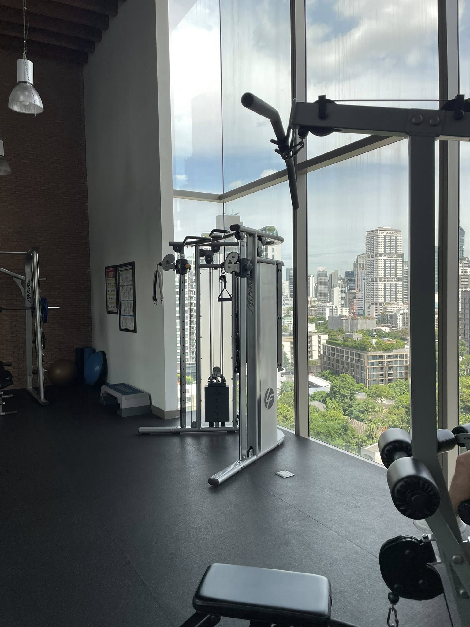 เช่าคอนโด Ideo Morph 38 (ไอดีโอ มอร์ฟ 38) ห้อง Loft 2 ชั้น เพดานสูง ดีไซน์เก๋ พร้อมอยู่ + เลี้ยงสัตว์ได้!