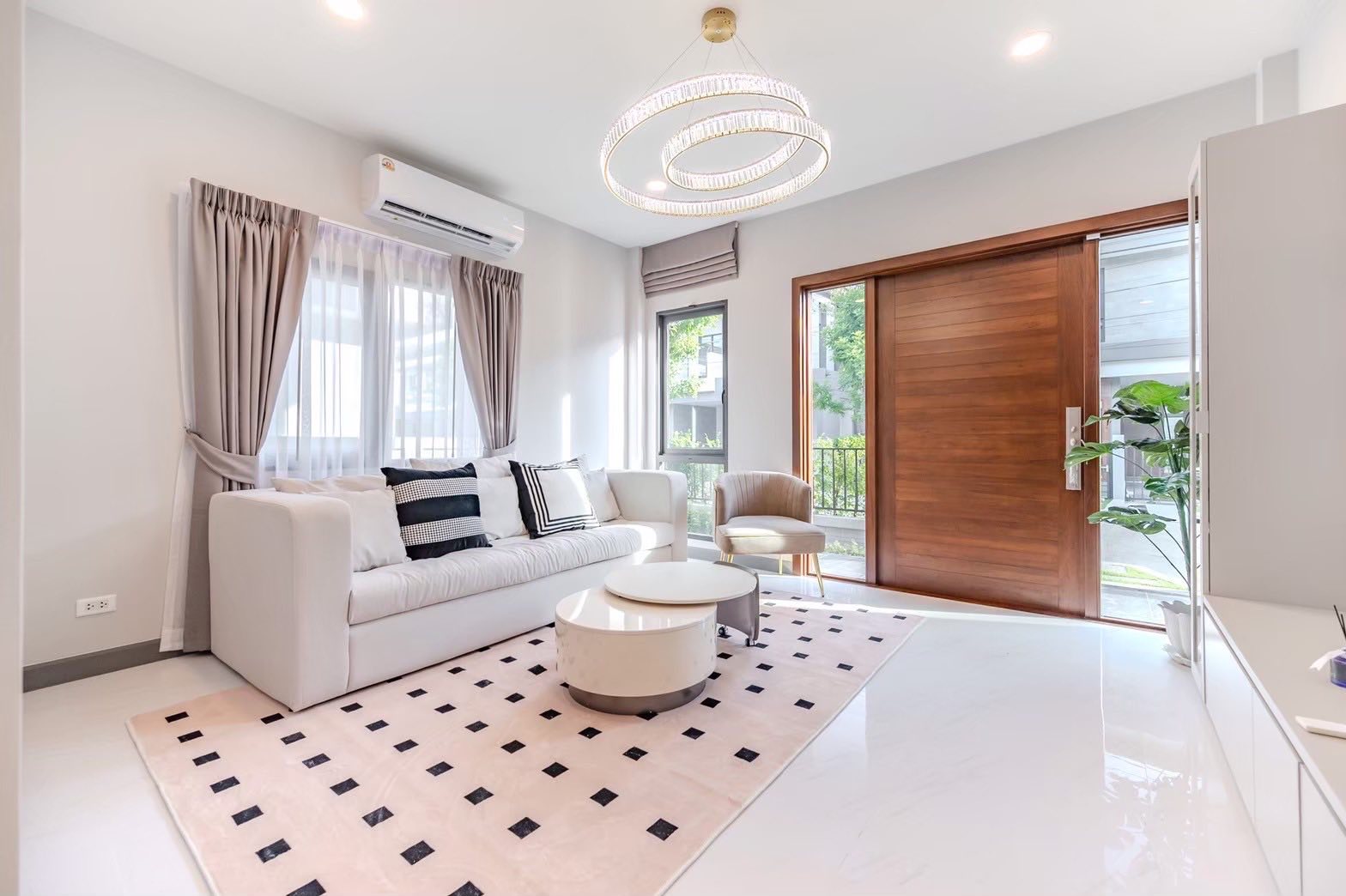 ให้เช่าบ้านเดี่ยว หมู่บ้าน เดอะซิตี้ บางนา / For Rent The City Bangna (English below)