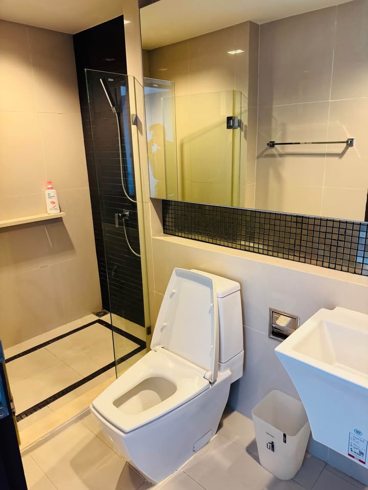 ให้เช่า Rhythm Sathorn (ริธึ่ม สาทร) 2 ห้องนอน วิวแม่น้ำเจ้าพระยา ใกล้ BTS สะพานตากสิน