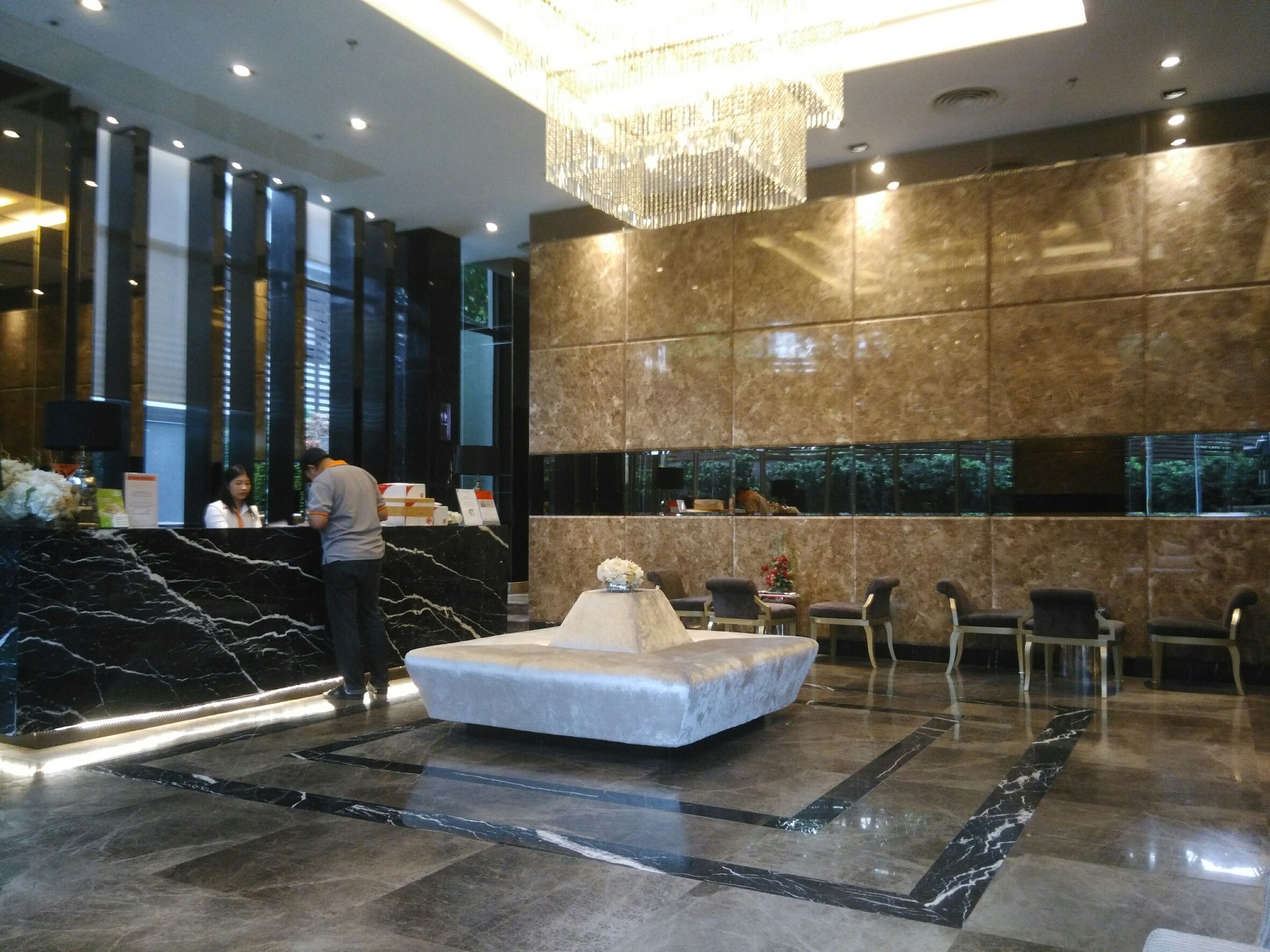 ขาย / เช่า คอนโด H Sukhumvit 43 (เอช สุขุมวิท 43) 1ห้องนอน 1 ห้องน้ำ 1ห้องรับแขก ห้องครัวในตัว พื้นที่ 40.92 ตร.ม ชั้น 9 ห้อง 99/53 วิวเมือง