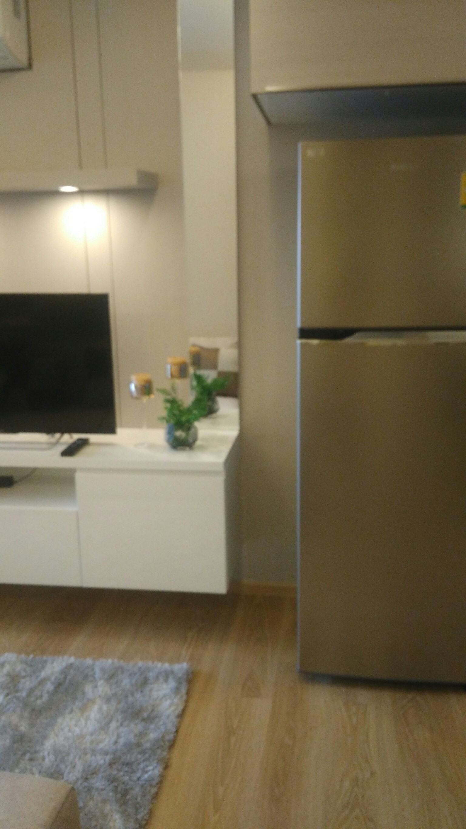 ขาย / เช่า คอนโด H Sukhumvit 43 (เอช สุขุมวิท 43) 1ห้องนอน 1 ห้องน้ำ 1ห้องรับแขก ห้องครัวในตัว พื้นที่ 40.92 ตร.ม ชั้น 9 ห้อง 99/53 วิวเมือง