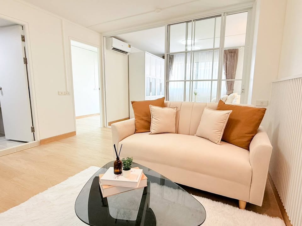 ขายด่วน! ห้องมุมสุดไพรเวท ลุมพินีเซ็นเตอร์ ตึก E – สวยจัด รอเจ้าของที่ใช่! เพียง 1.65 ล้านบาท เท่านั้น!