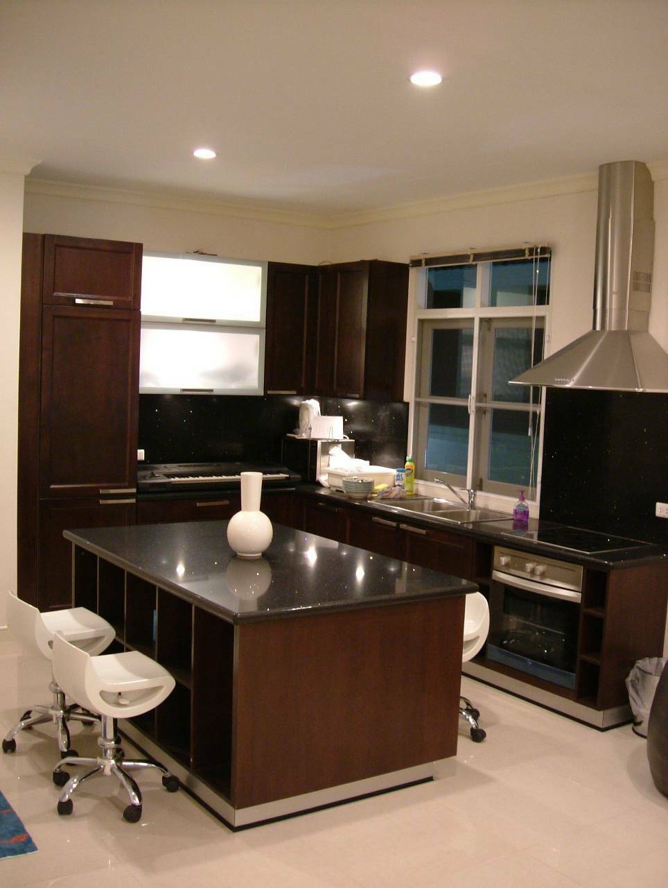 ขาย / เช่า บ้านโกลเด้น นครา (Golden Nakara) บ้านเดี่ยว 2 ชั้น fully furnished แอร์ทั้งหลัง