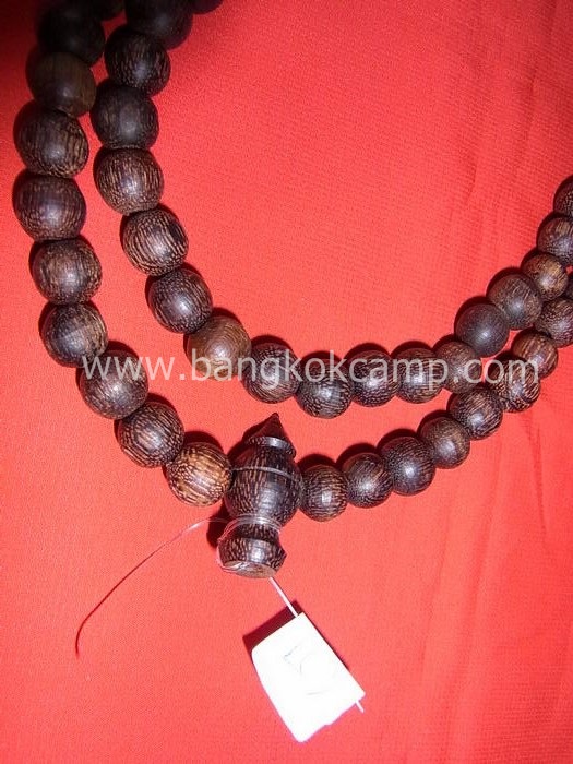 ไม้มงคลหายาก... ประคำ(ไม้แก่นมะขาม) ลายสวย ขนาด10มิล.ยาว18.5นิ้ว..ไม้แก่นมะขามแท้ทุกเม็ด (CN012)