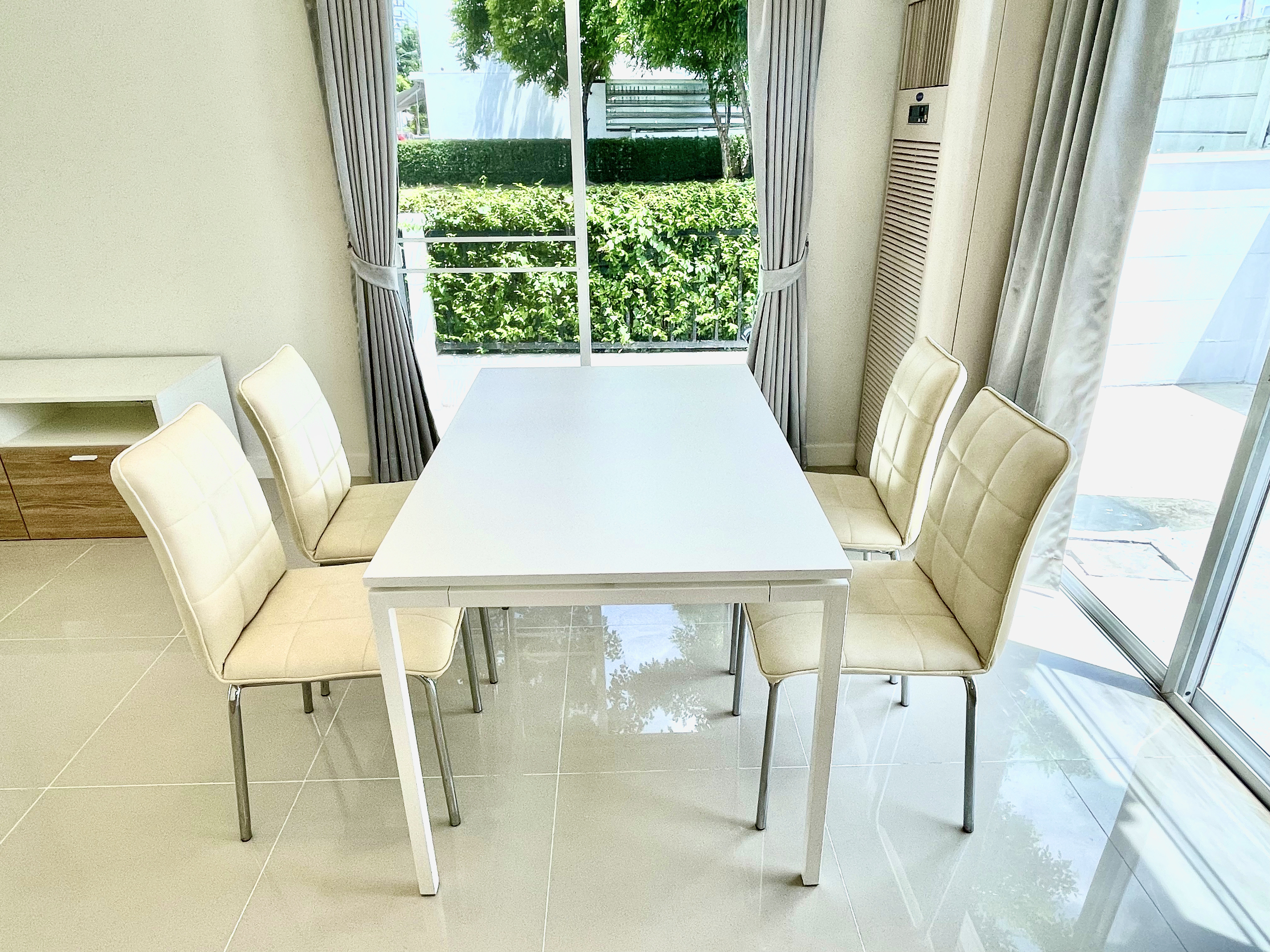 ขาย / ให้เช่าทาวน์โฮม 2 ชั้น โครงการ พลีโน่ วงแหวน-รามอินทรา Pleno Wongwaen-Ramintra 3 ห้องนอน 2 ห้องน้ำ ขนาด 29.9 ตรว