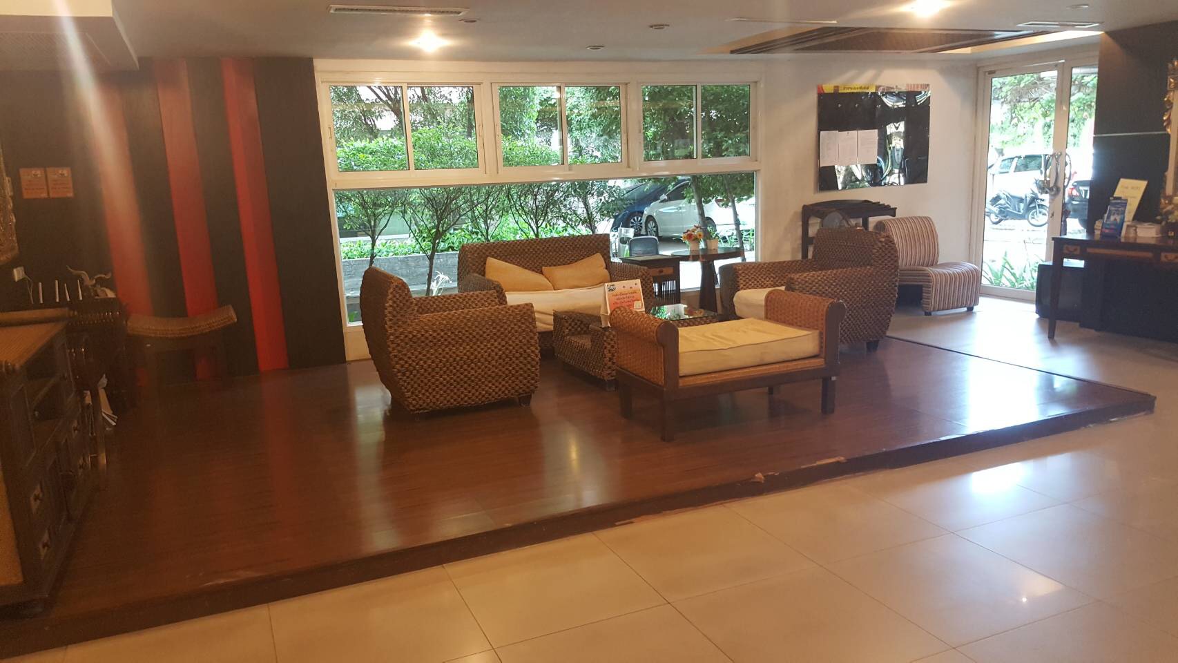 ขายพร้อมผู้เช่าคอนโด Happy Condo Ratchada 18 แฮปปี้ คอนโด รัชดา 18 ห้องสตูดิโอ,