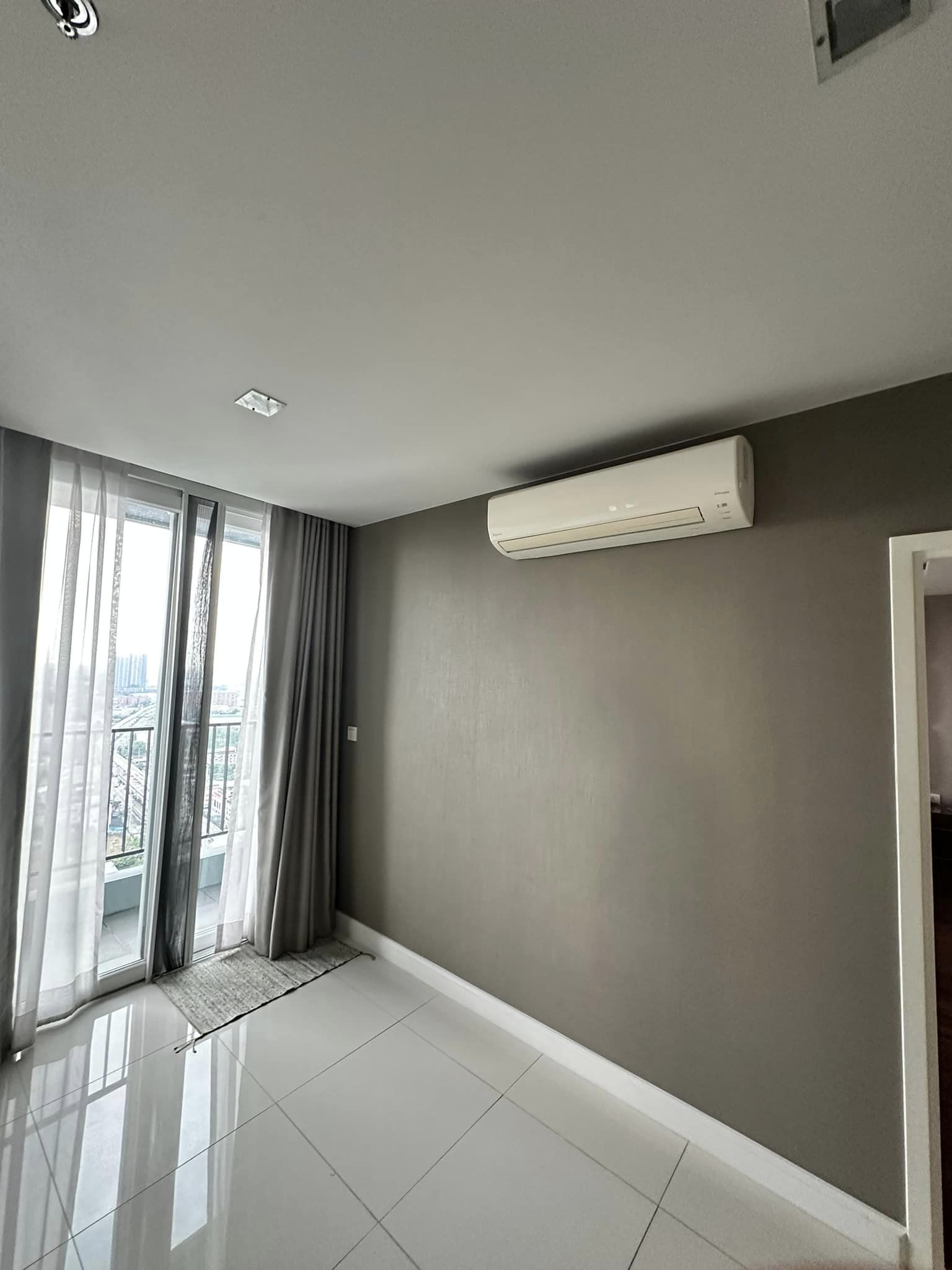 ให้เช่าคอนโด The Metropolis Samrong Interchange เดอะ เมโทรโพลิส สำโรง อินเตอร์เชนจ์ ที่ตั้ง: BTS สําโรง 0 M