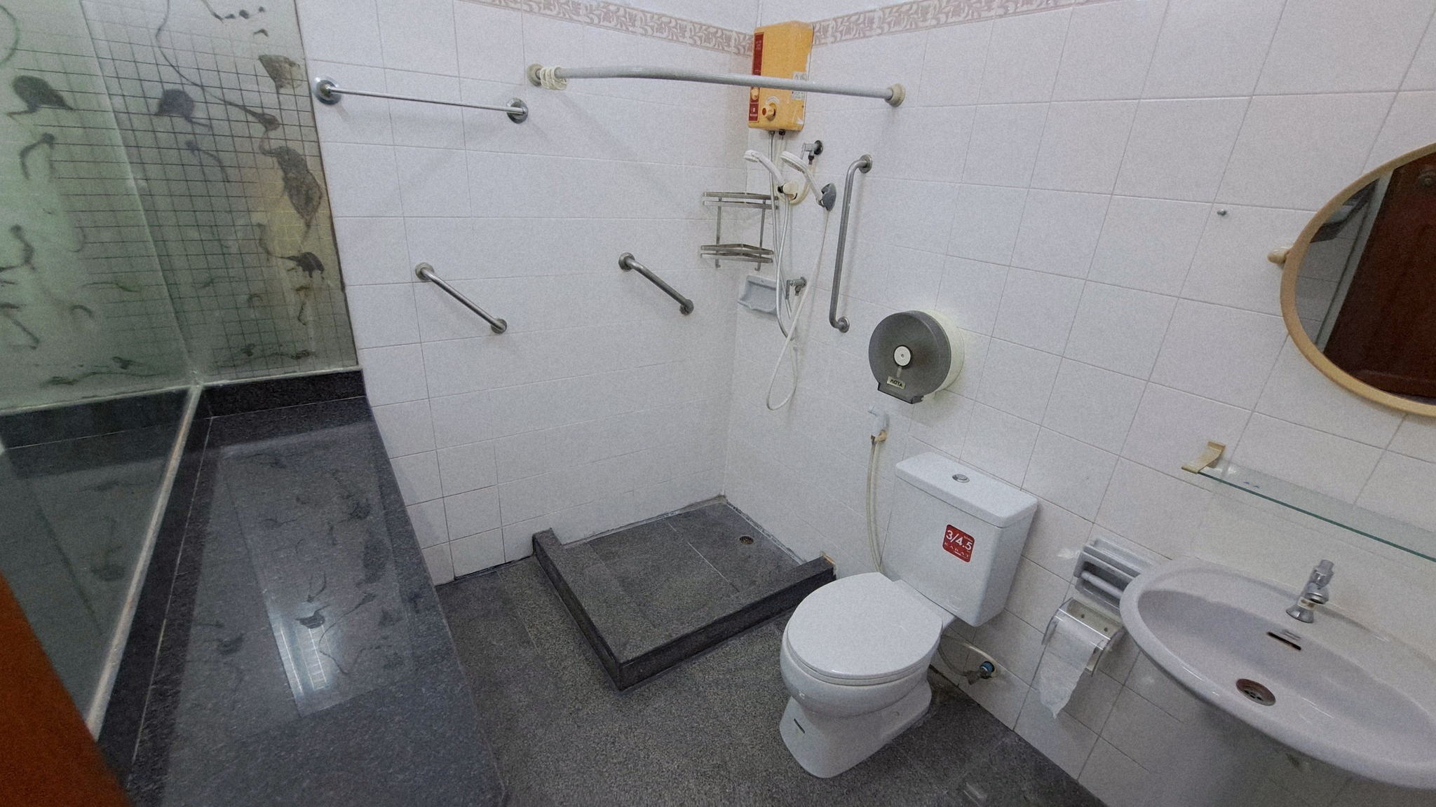 🏡 ให้เช่าทาวน์โฮม เอกมัย 22 เหมาะสำหรับพักอาศัยหรือโฮมออฟฟิศ