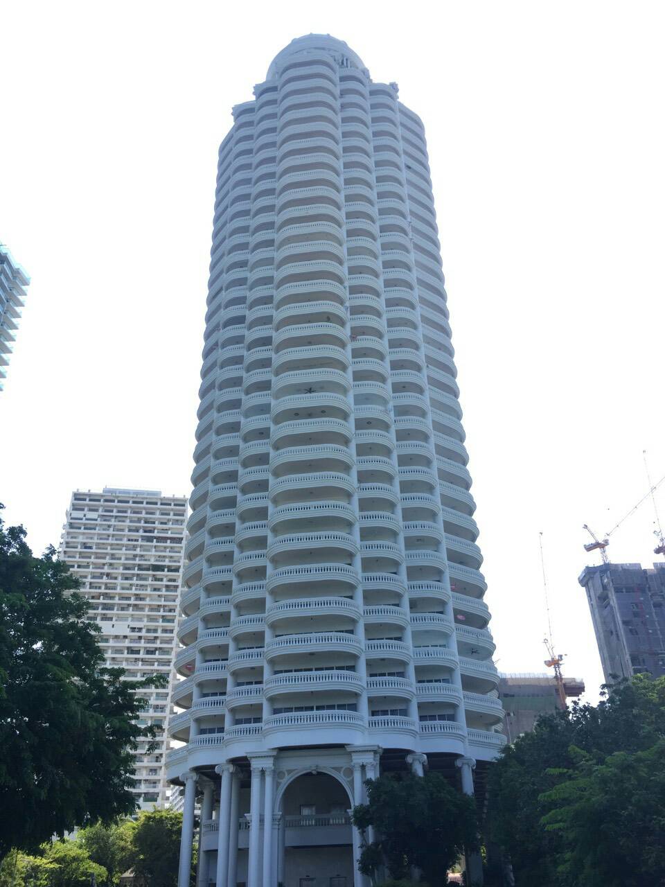 ขายคอนโดPark Beach Condominium (ปาร์ค บีช คอนโดมิเนียม) 3 ห้องนอน 2 ห้องน้ำ 3 ระเบียง ขนาด 174 ตรม