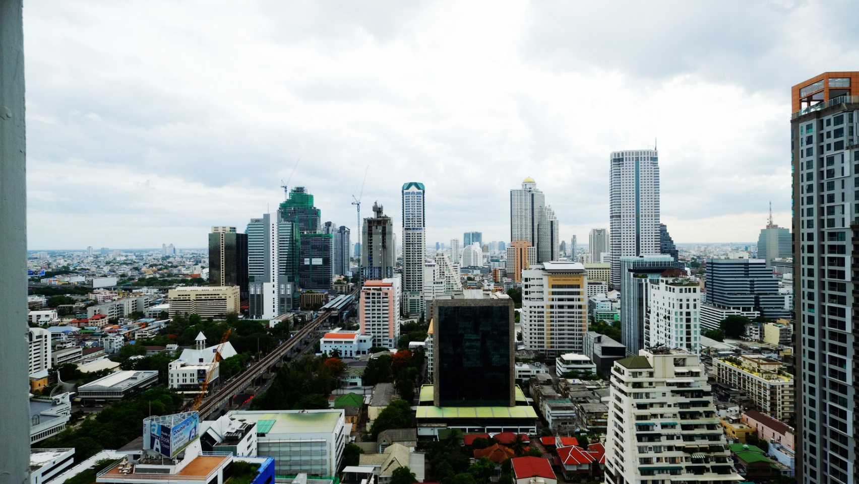 ให้เช่าคอนโด silom suite (สีลม สวิท คอนโด) พื้นที่ 80 ตรม . 2 ห้องนอน 1 ห้องน้ำ ชั้น 25 หันหน้าตะวันออก ห้องมุม วิว แม่น้ำ ( ห้อง183/25 ) ราคา 25,000 บาทต่อเดือน